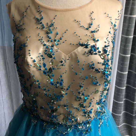 Turquoise & Nude Short Formal Dress Size 14 by Karishma - Picture 2 of 8
